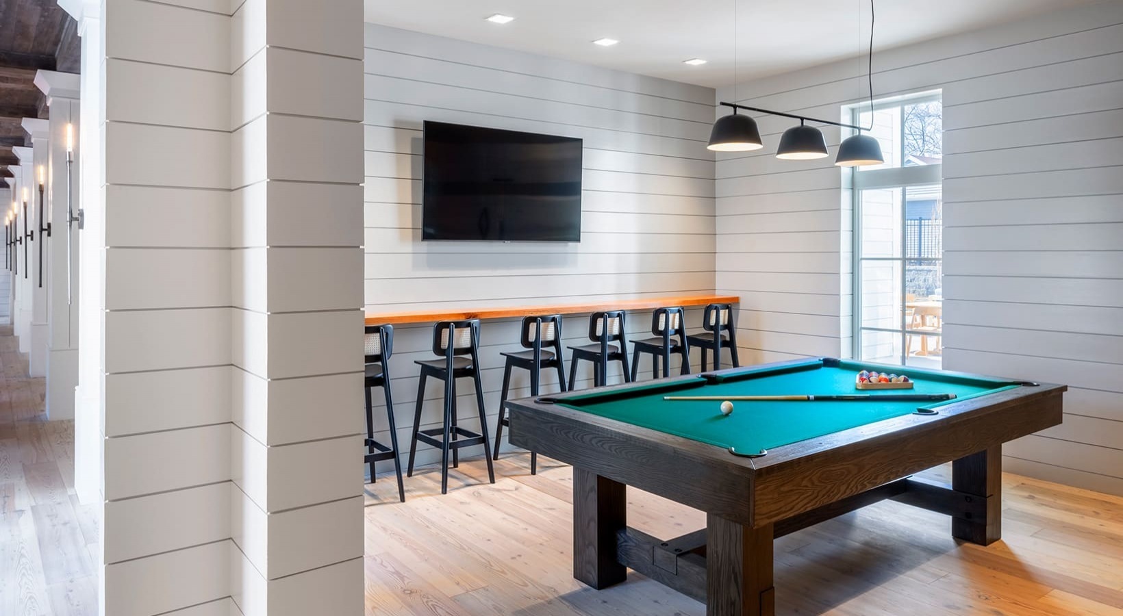 333 Unquowa Road, Unit 322 Fairfield, CT 06824 - Photo 8 of 12 a room with furniture pool table and flat screen tv