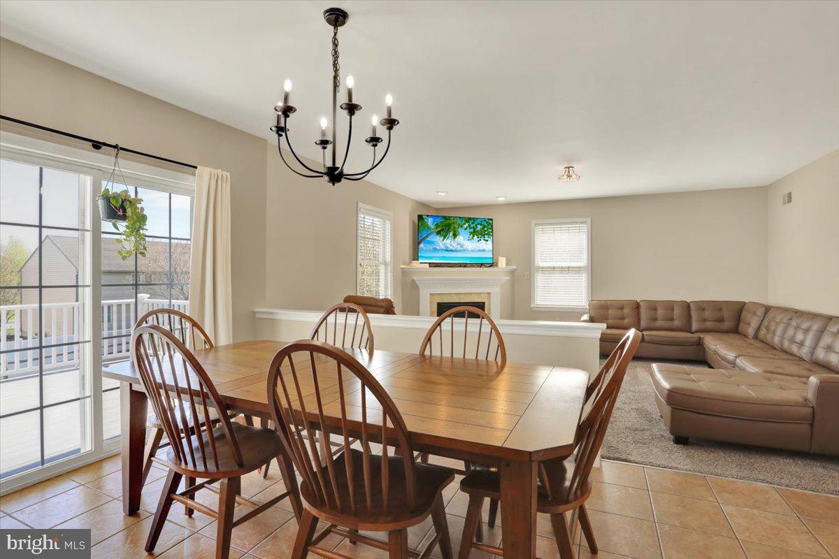 5107 Stoudts Ferry Bridge Road Reading, PA 19605 - Photo 13 of 40 breakfast room