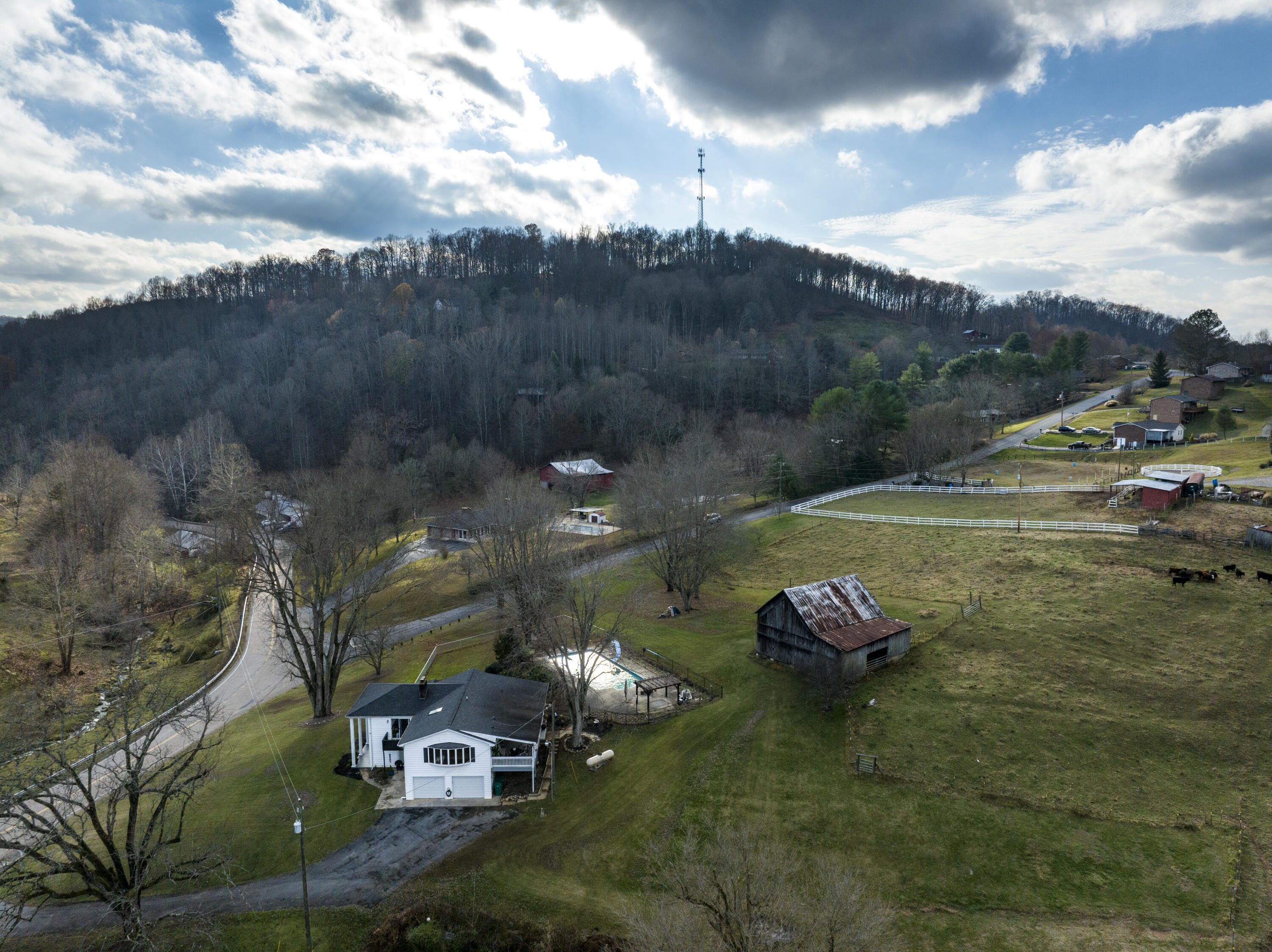 391 Cold Springs Road Blountville, TN 37617 - Photo 71 of 102 Coal--8