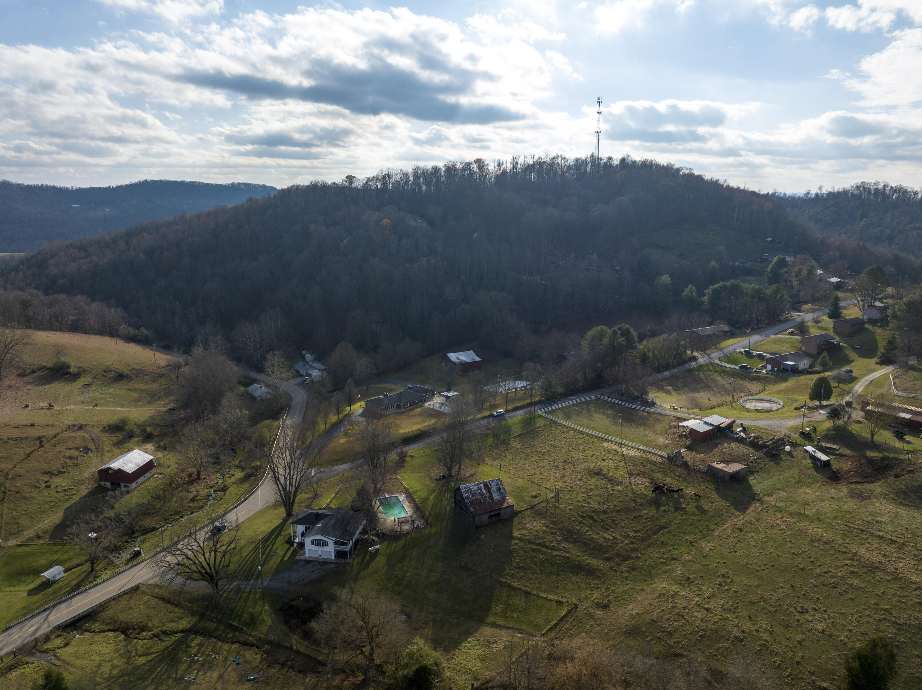 391 Cold Springs Road Blountville, TN 37617 - Photo 80 of 102 Coal--17