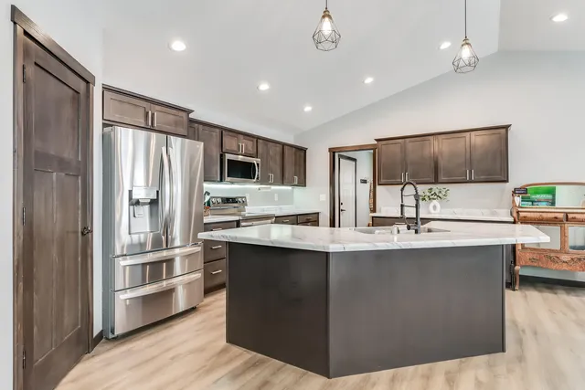 $464,900 | 2007 Spakenburg Road, Holmen, WI 54636