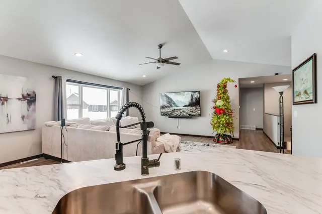 $464,900 | 2007 Spakenburg Road, Holmen, WI 54636