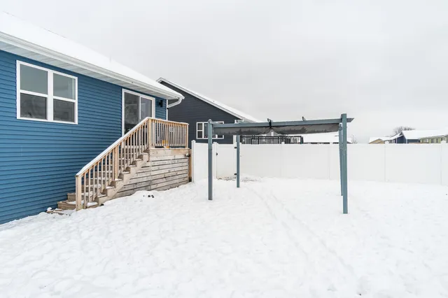 $464,900 | 2007 Spakenburg Road, Holmen, WI 54636