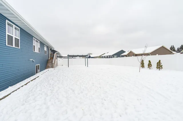 $464,900 | 2007 Spakenburg Road, Holmen, WI 54636