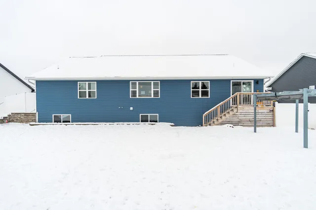 $464,900 | 2007 Spakenburg Road, Holmen, WI 54636