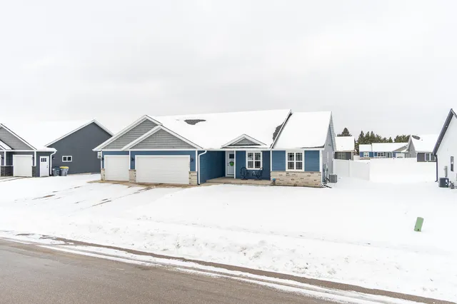 $464,900 | 2007 Spakenburg Road, Holmen, WI 54636