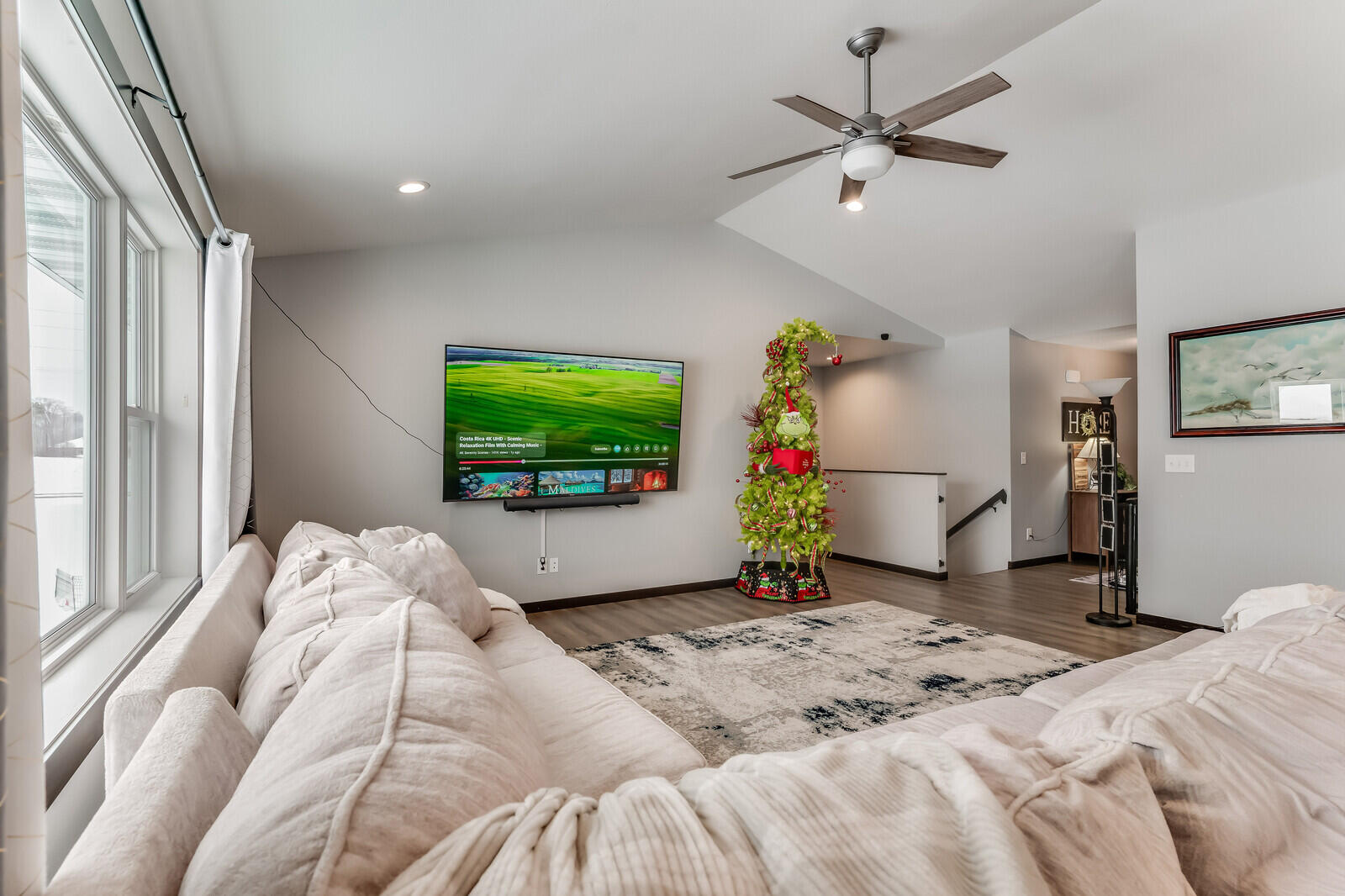 2007 Spakenburg Road Holmen, WI 54636 - Photo 9 of 42 15_2007SpakenburgRd_LivingRm3_mls