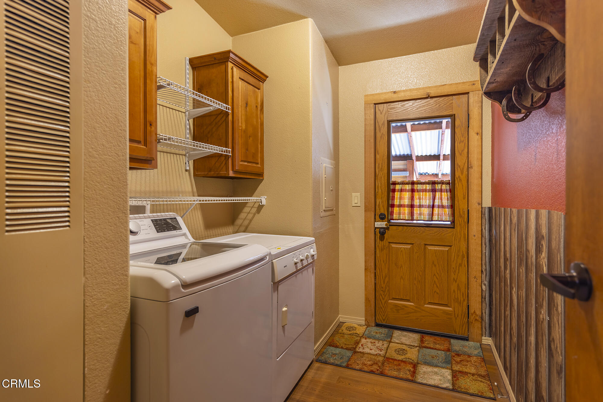1273 South Rice Road, Unit 83 Ojai, CA 93023 - Photo 15 of 38 S8C_ 1273 S Rice 83_laundry