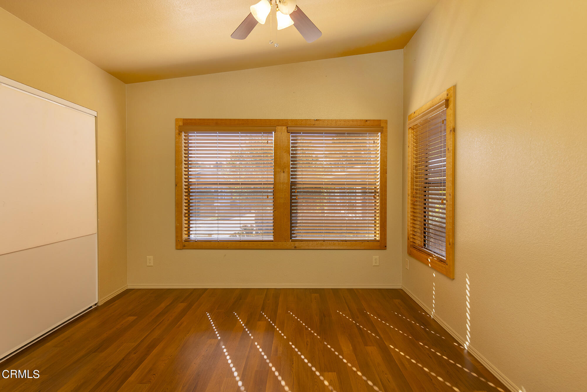 1273 South Rice Road, Unit 83 Ojai, CA 93023 - Photo 17 of 38 S8C_ 1273 S Rice 83_guestbed1