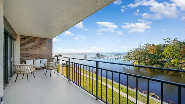 $297,000 | 6000 San Jose Boulevard, Unit 4C, Jacksonville, FL 32217