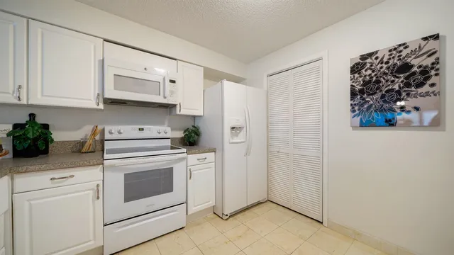 $297,000 | 6000 San Jose Boulevard, Unit 4C, Jacksonville, FL 32217