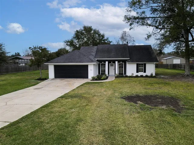 $360,000 | 2720 Twin Oaks Drive, Sulphur, LA 70663