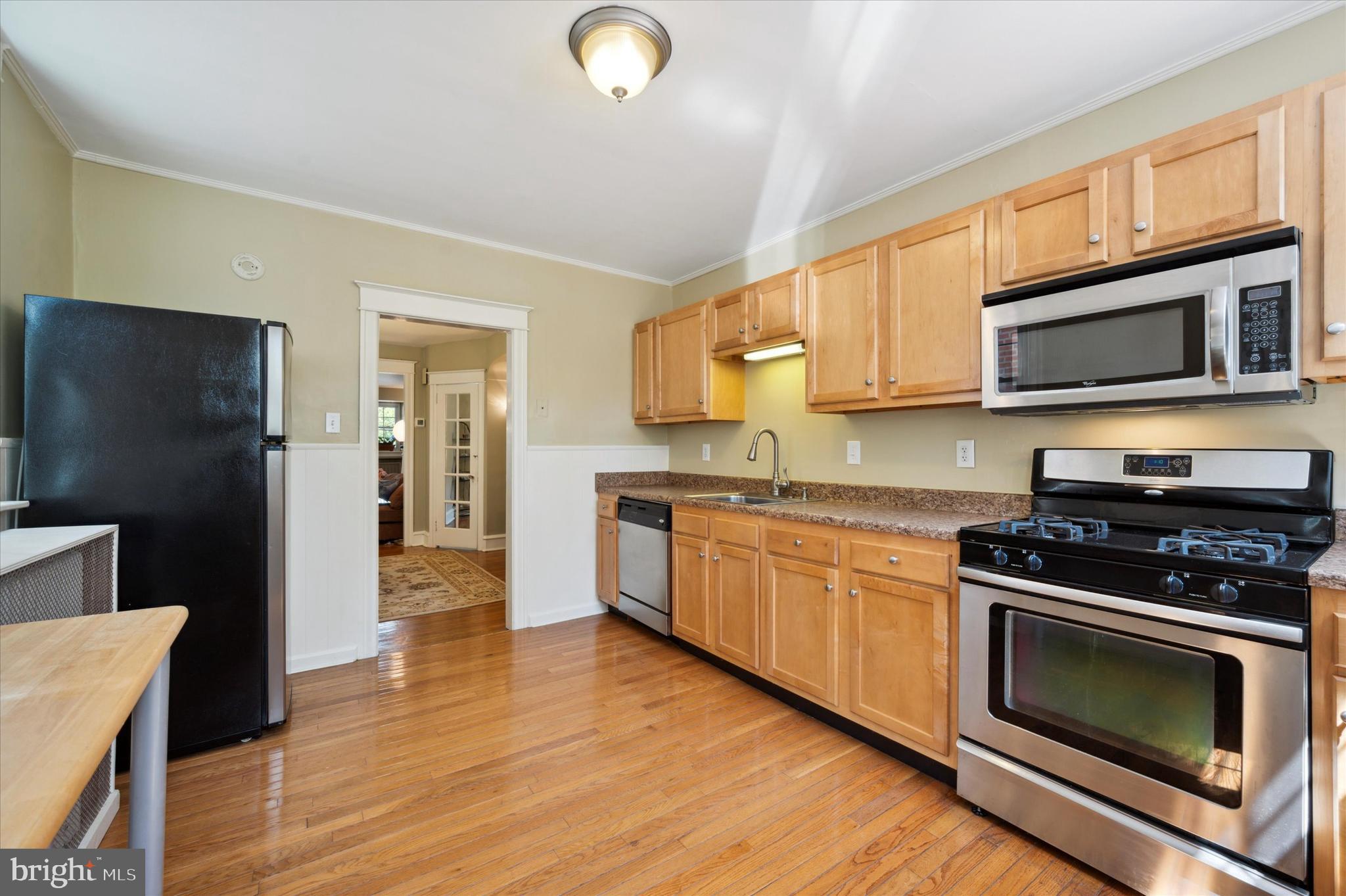 154 Roumfort Road Philadelphia, PA 19119 - Photo 17 of 34 Gallery Image 17
