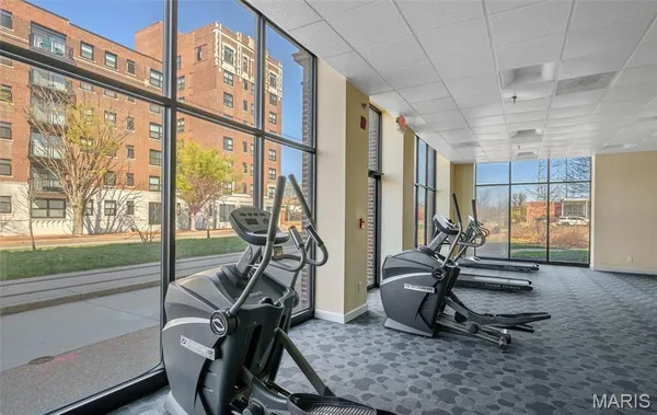 $89,900 | 5696 Kingsbury Avenue, Unit 406, St. Louis, MO 63112