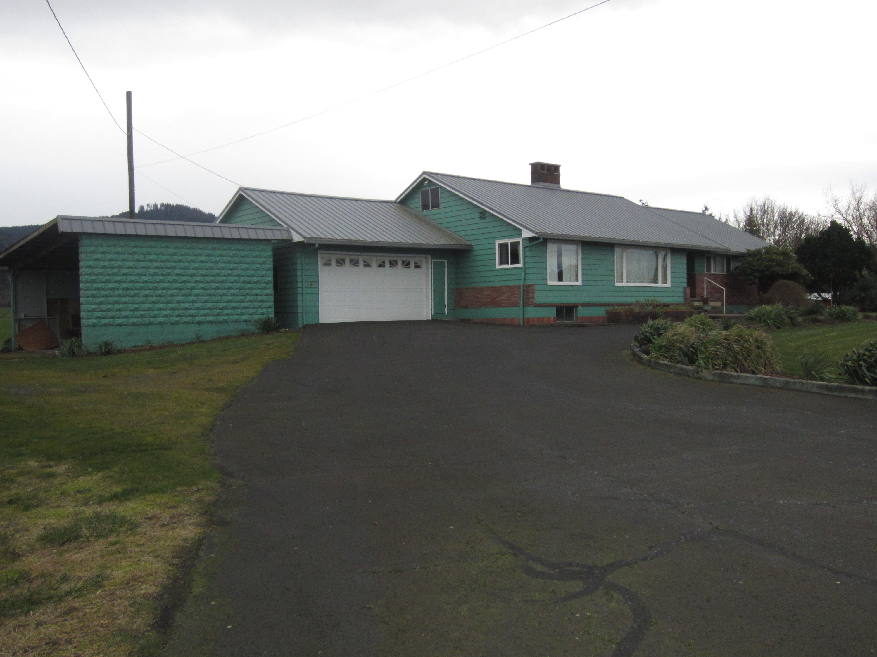 385 Hodgdon Road Tillamook, OR 97141 - Photo 3 of 37 IMG_1829