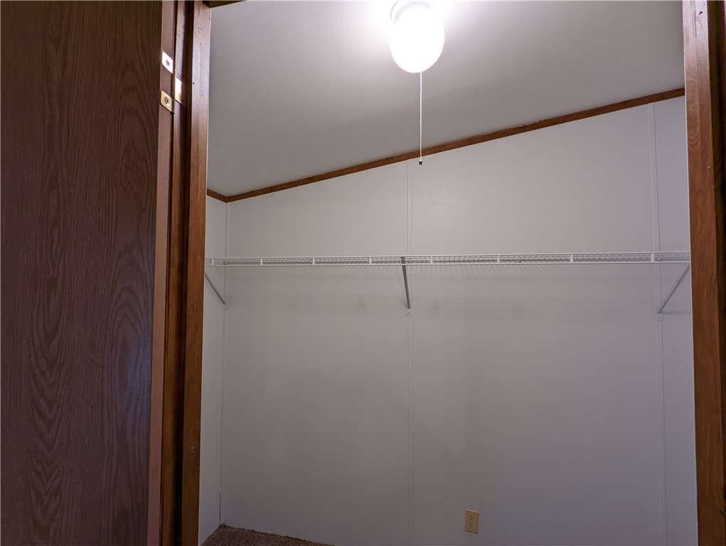 208 Elma Road Anderson, SC 29625 - Photo 11 of 20 Master Closet