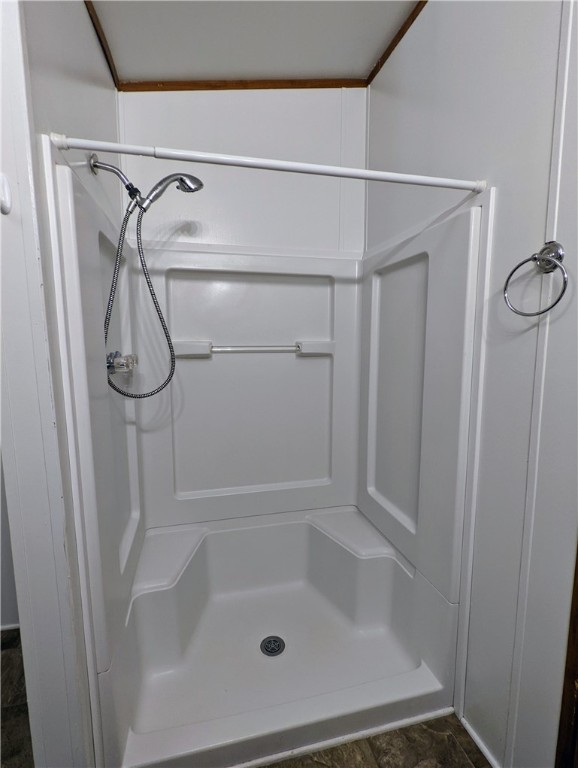 208 Elma Road Anderson, SC 29625 - Photo 14 of 20 Master Shower