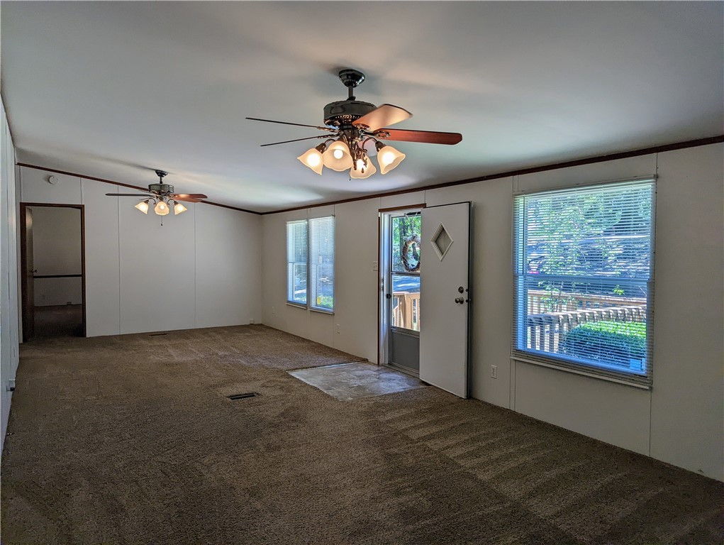 208 Elma Road Anderson, SC 29625 - Photo 5 of 20 Large Living Room