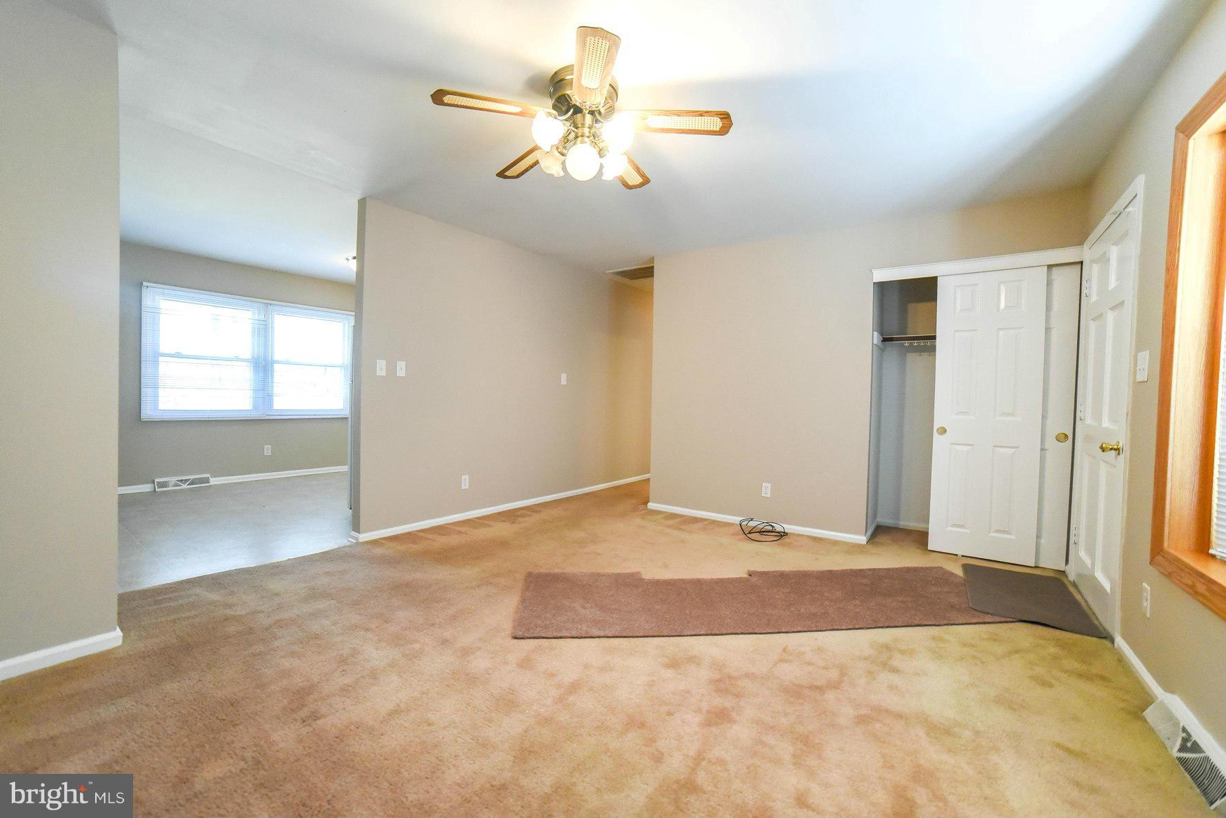 22084 Fox Ridge Road Lexington Park, MD 20653 - Photo 11 of 29 Living room