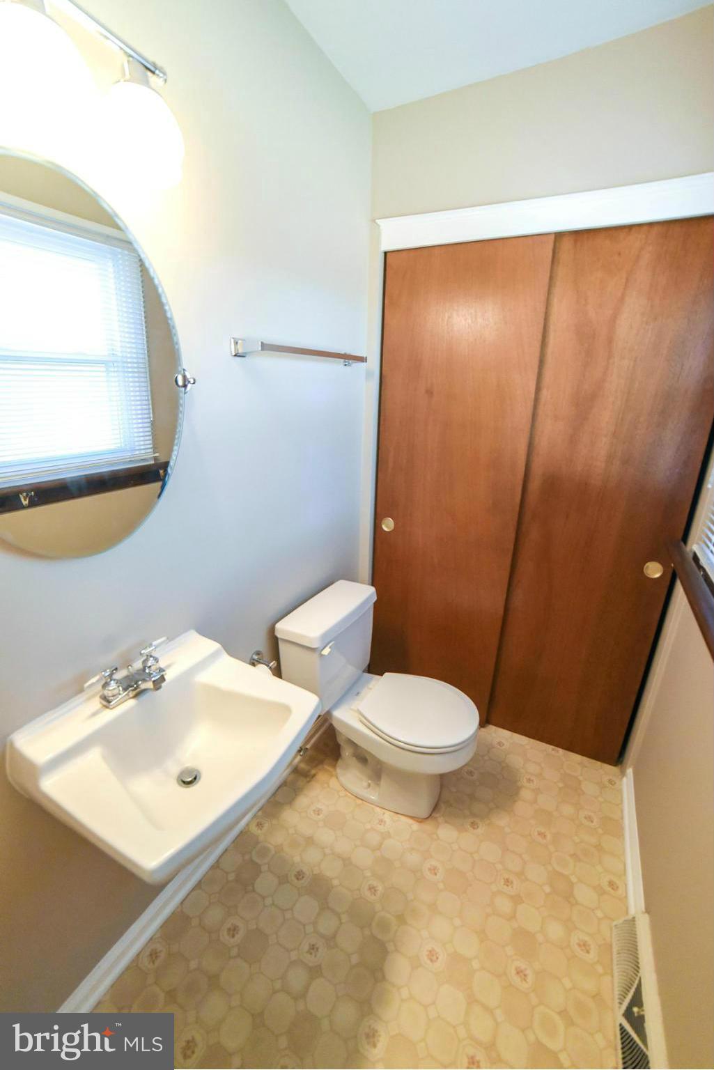 22084 Fox Ridge Road Lexington Park, MD 20653 - Photo 14 of 29 Master half bath