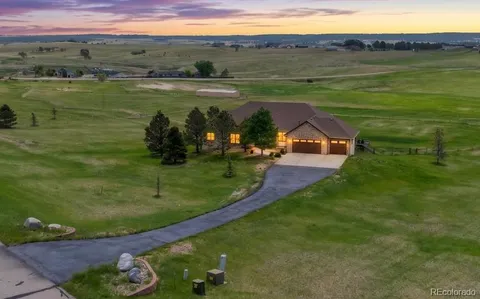 $1,299,950 | 650 Coyote Trail, Elizabeth, CO 80107
