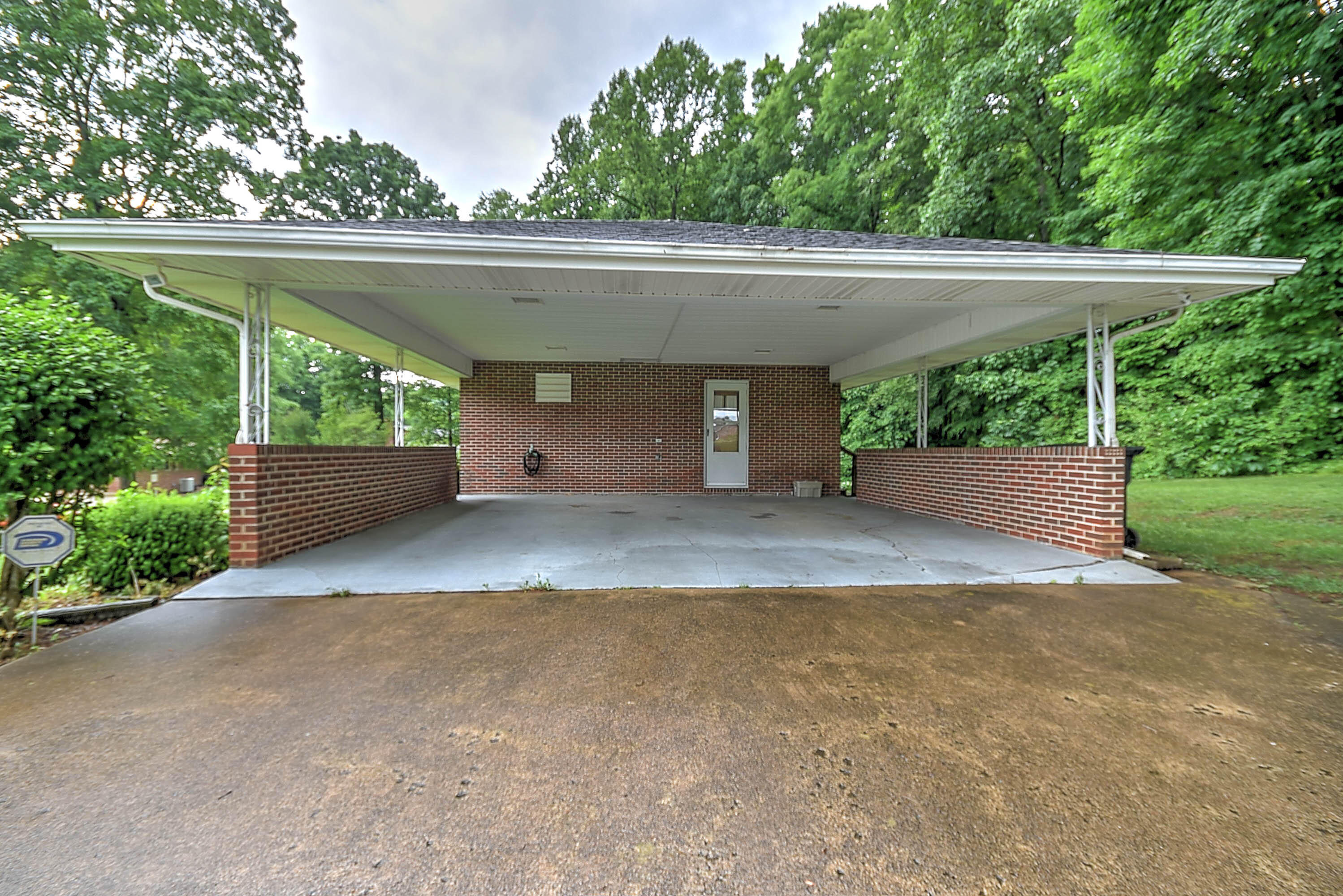 853 Island Road Blountville, TN 37617 - Photo 5 of 48 Island Rd