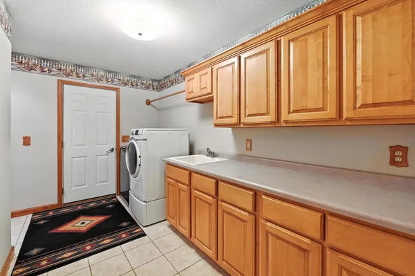 $615,000 | 520 Bayberry Lane, Slinger, WI 53086
