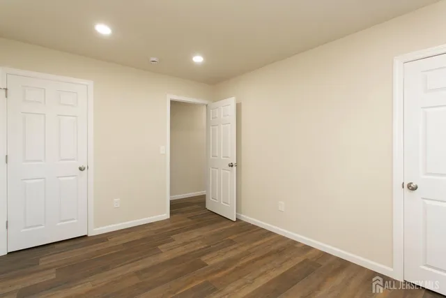 $849,000 | 15 Bradley Drive, Edison, NJ 08817