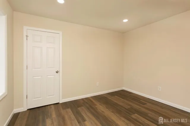 $849,000 | 15 Bradley Drive, Edison, NJ 08817