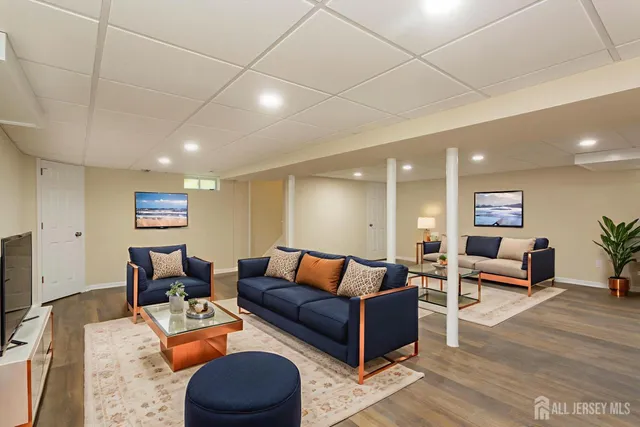 $849,000 | 15 Bradley Drive, Edison, NJ 08817