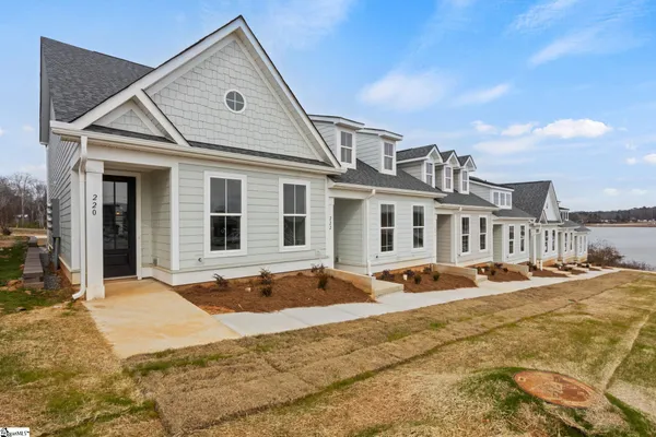 $344,536 | 220 Lake Greenwood Boulevard, Greenwood, SC 29649