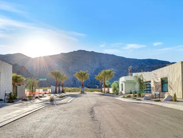 $970,000 | 764 Obsidian Loop East, Palm Springs, CA 92264