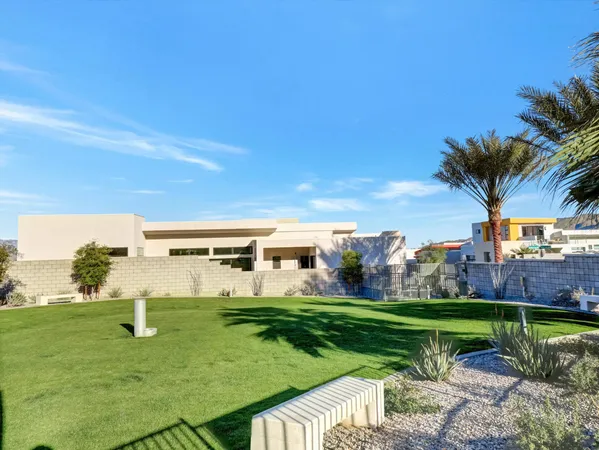 $970,000 | 764 Obsidian Loop East, Palm Springs, CA 92264