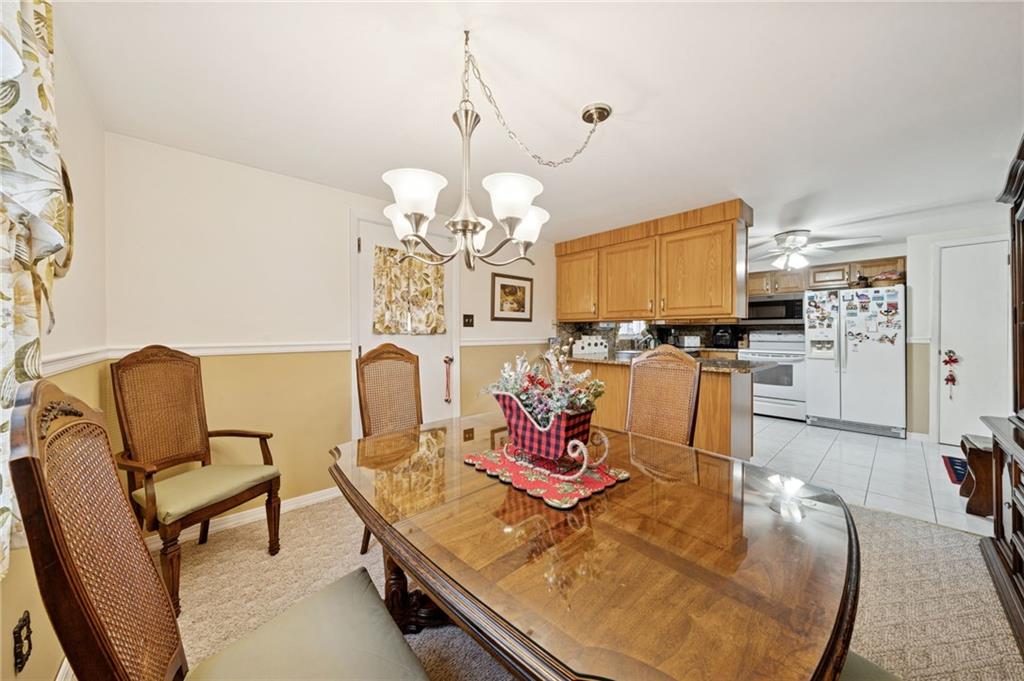 140 Possum Hollow Road Greensburg, PA 15601 - Photo 11 of 40 a living room with dining table