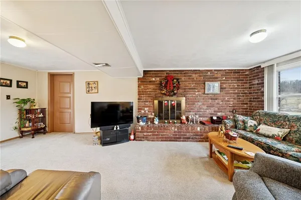 $349,900 | 140 Possum Hollow Road, Greensburg, PA 15601