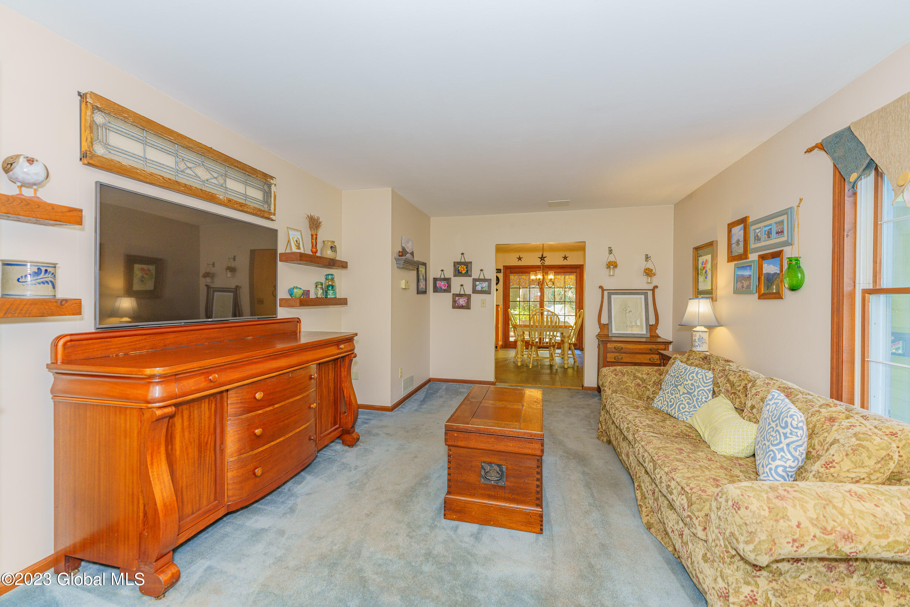 20 Timber Ledge Schodack, NY 12061 - Photo 14 of 61 6 TV room 4