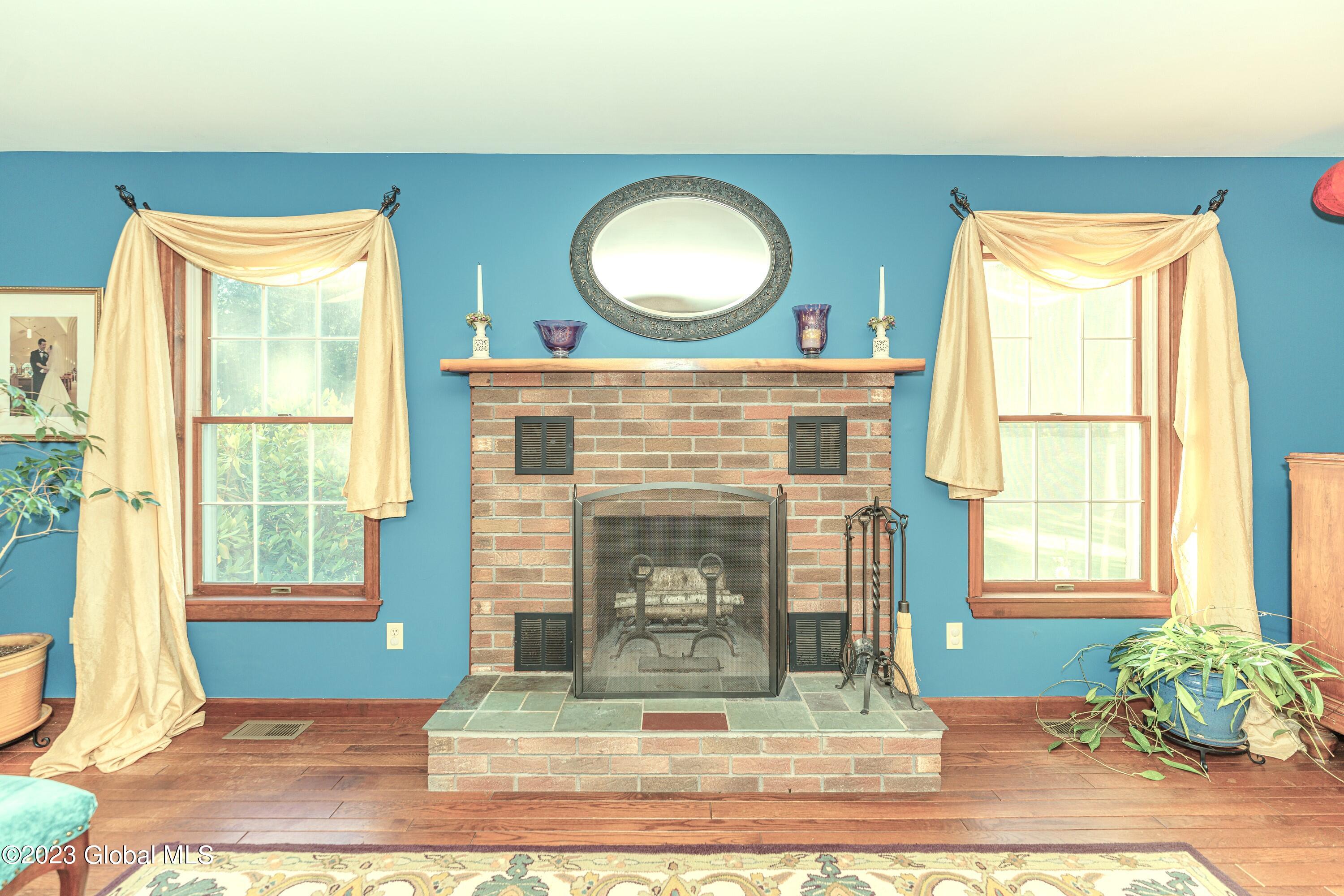 20 Timber Ledge Schodack, NY 12061 - Photo 20 of 61 2 Livingroom 4edit