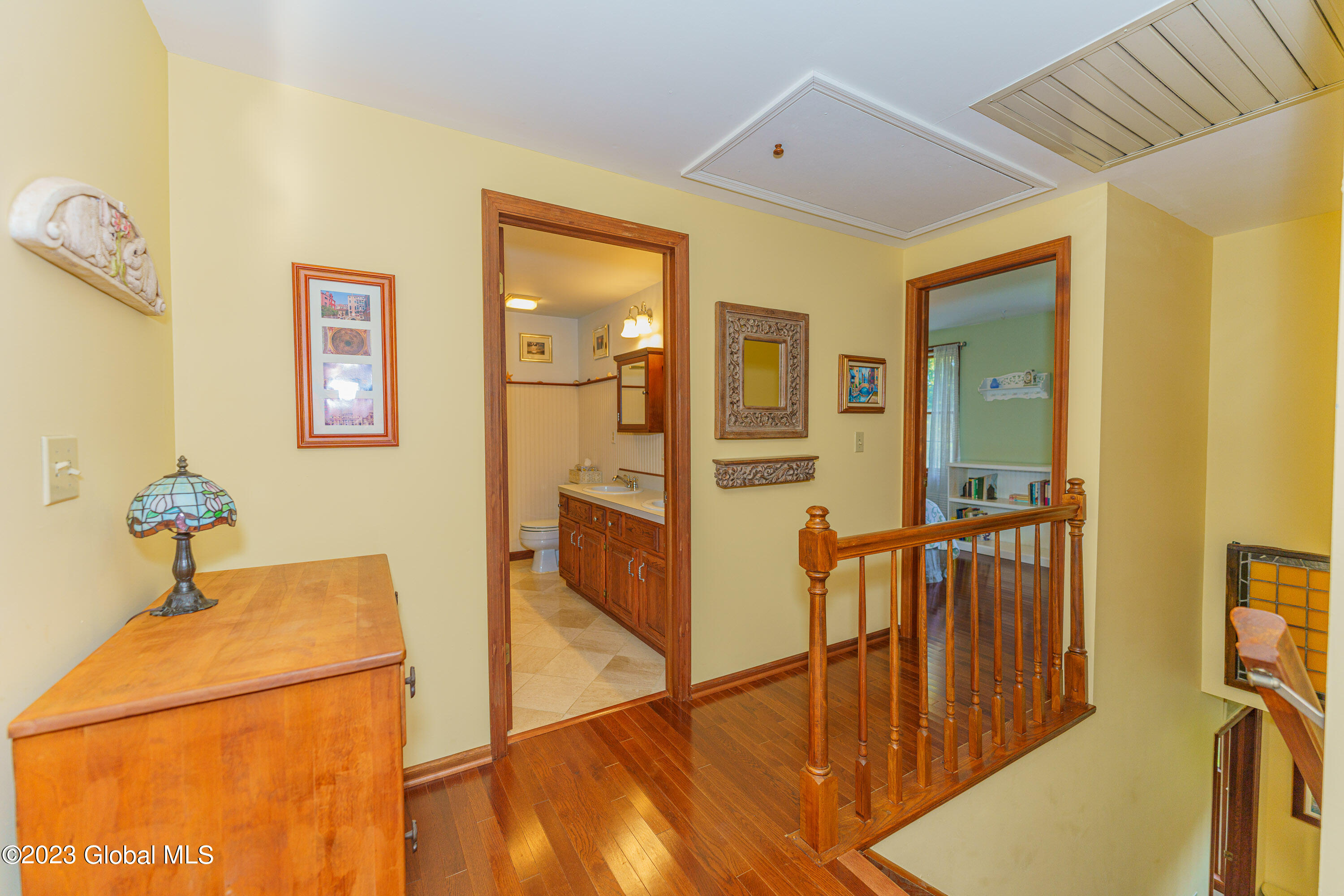 20 Timber Ledge Schodack, NY 12061 - Photo 32 of 61 7 Landing 2