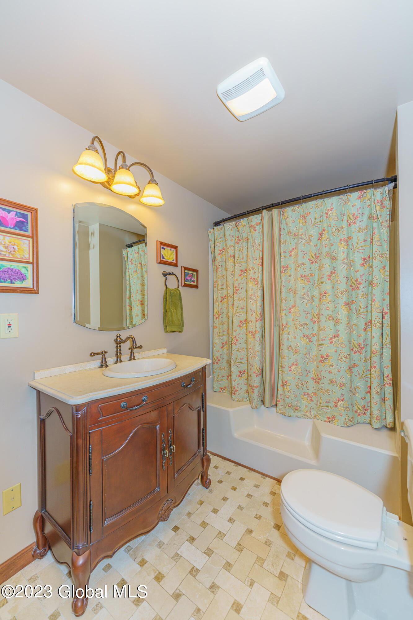 20 Timber Ledge Schodack, NY 12061 - Photo 35 of 61 8 Master 3