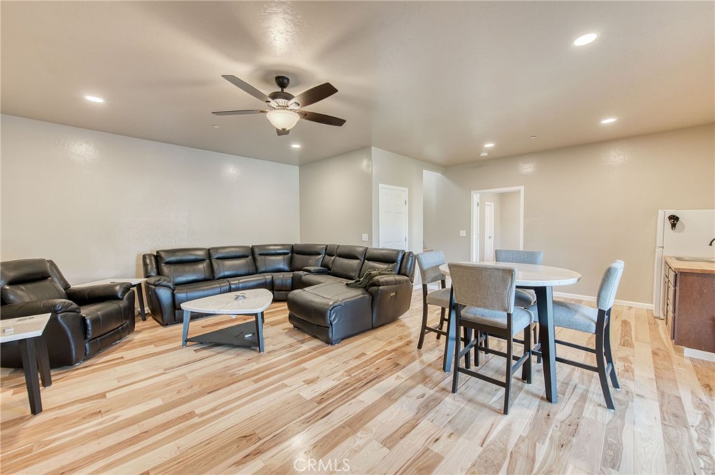 28053 Sky Harbour Road Friant, CA 93626 - Photo 23 of 55 Gallery Image 23
