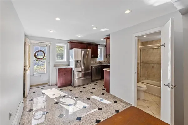 $3,500 | 259 7th Street, Unit 1, Hoboken, NJ 07030