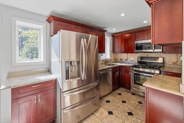 $3,500 | 259 7th Street, Unit 1, Hoboken, NJ 07030