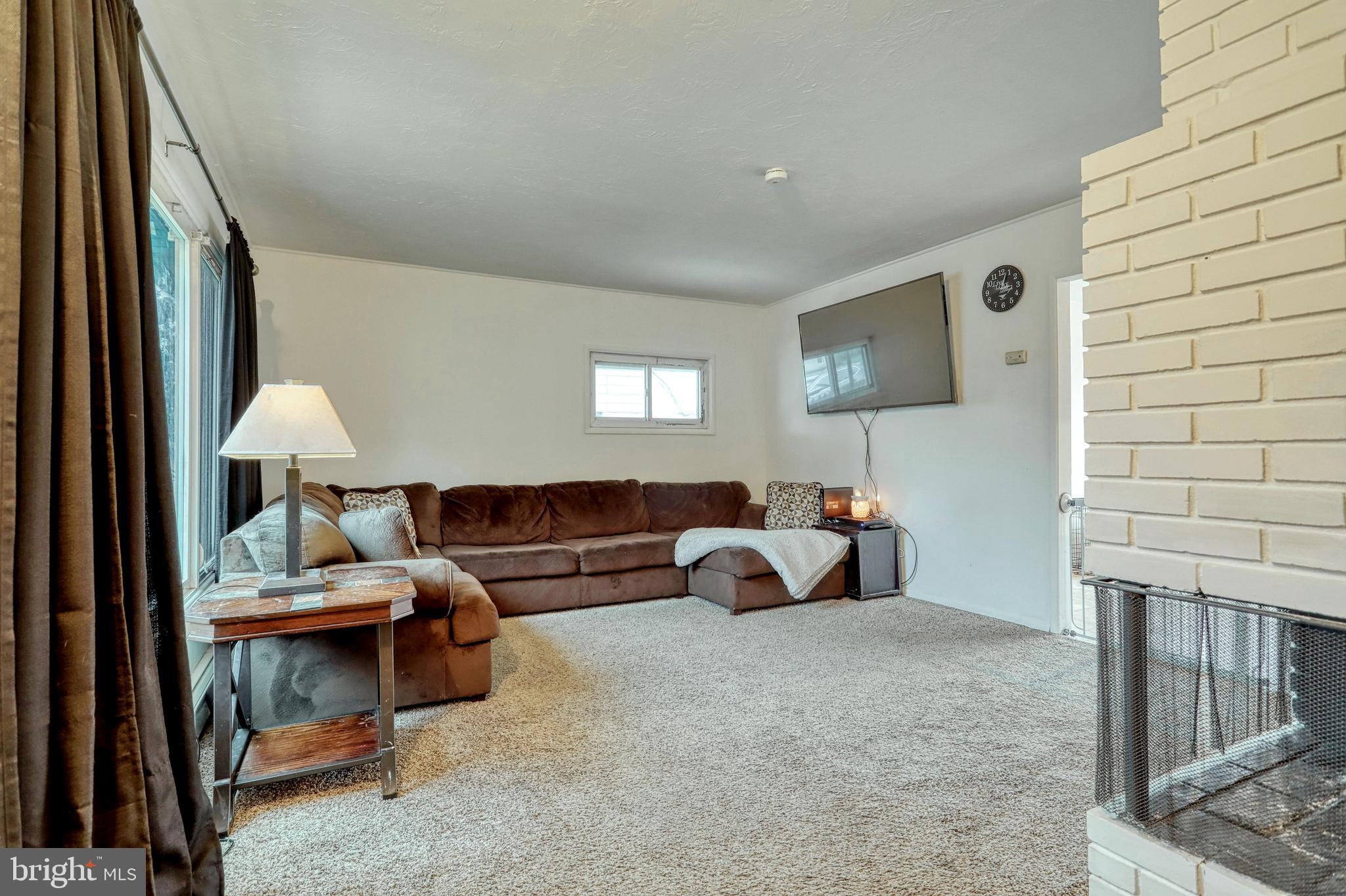 1232 Wogan Road York, PA 17404 - Photo 4 of 25 Cozy Oversized Living Room