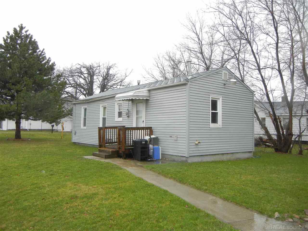 2087 East Judd Road Burton, MI 48529 - Photo 9 of 9
