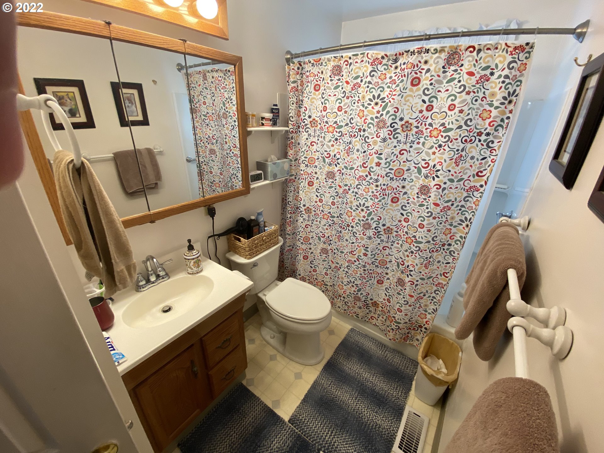 1545 Rainier Road Woodburn, OR 97071 - Photo 11 of 17 Gallery Image 11