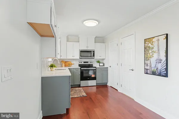 $385,000 | 55 Burberry Lane, Mount Wolf, PA 17347