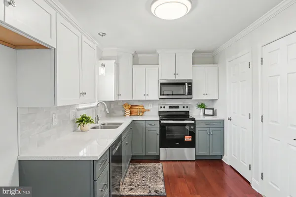 $385,000 | 55 Burberry Lane, Mount Wolf, PA 17347