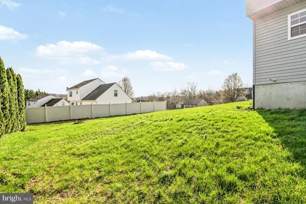 $385,000 | 55 Burberry Lane, Mount Wolf, PA 17347