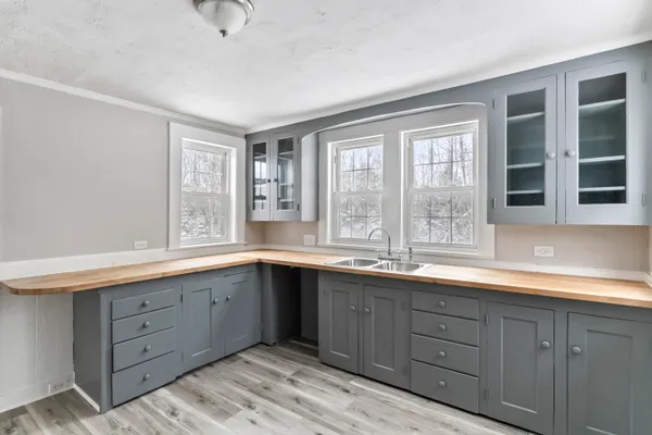 $645,000 | 569 Middle Road, Dresden, ME 04342