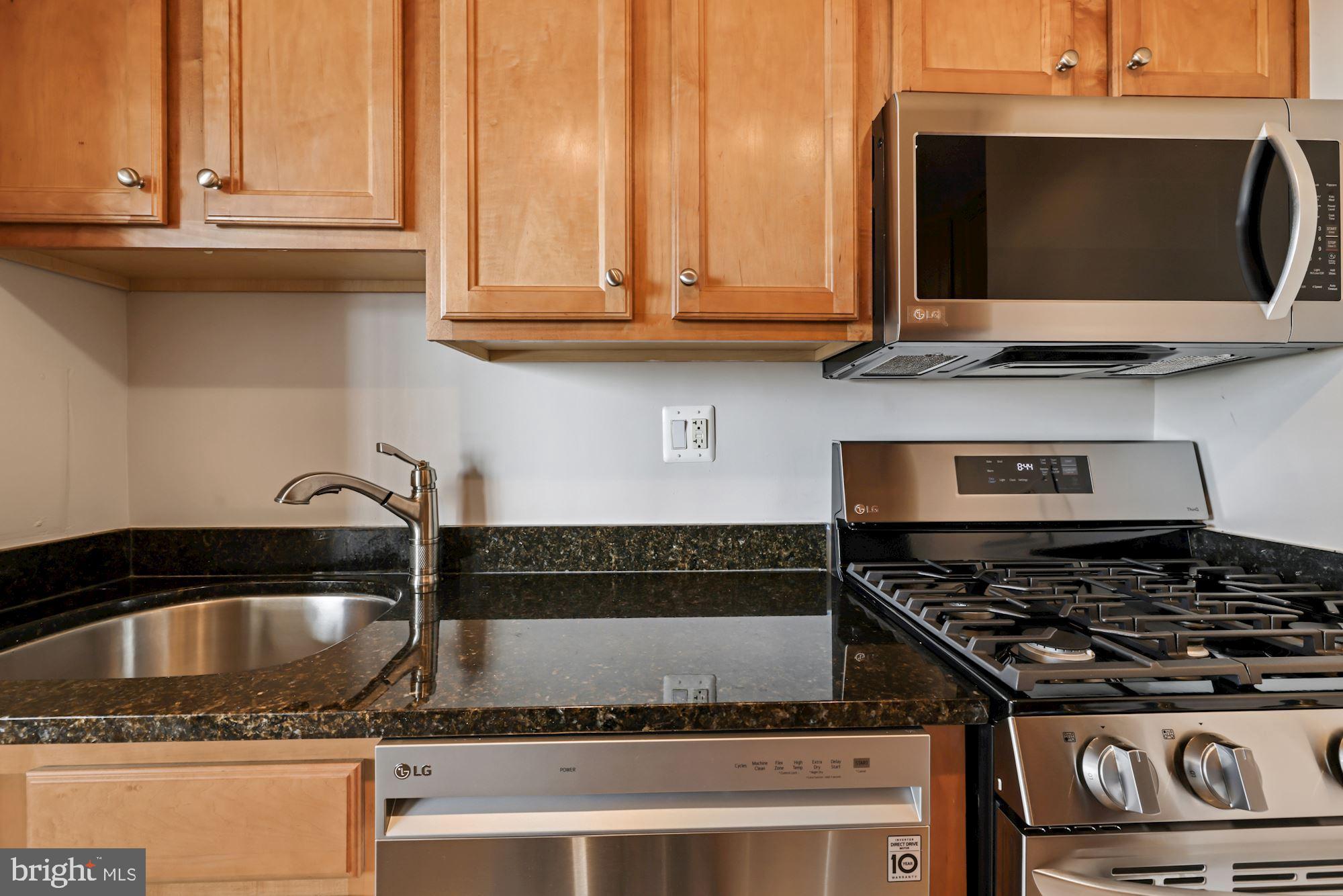 1220 Blair Mill Road, Unit 1101 Silver Spring, MD 20910 - Photo 10 of 39